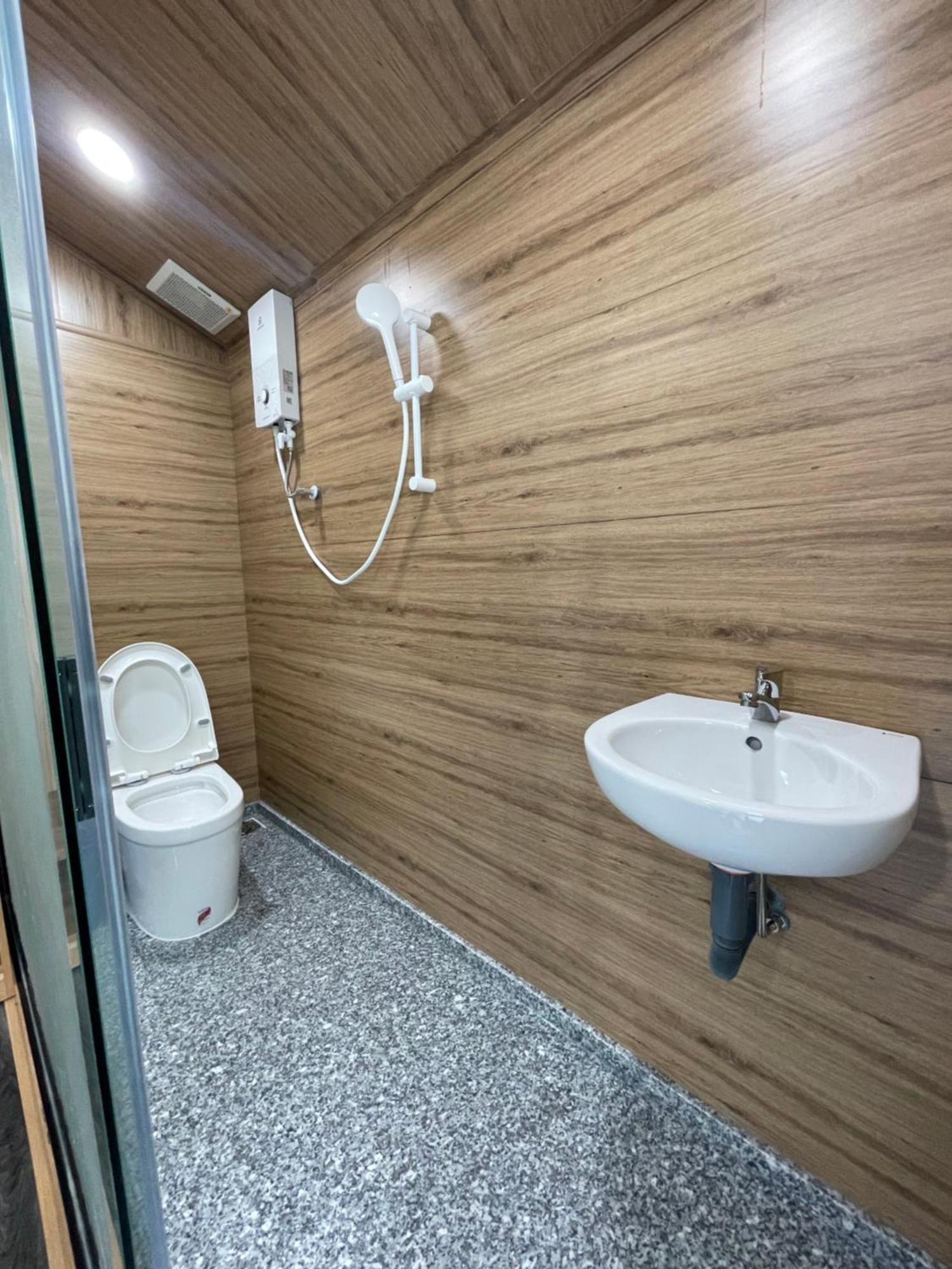 Homestay Nha Cua To Да Лат Екстериор снимка